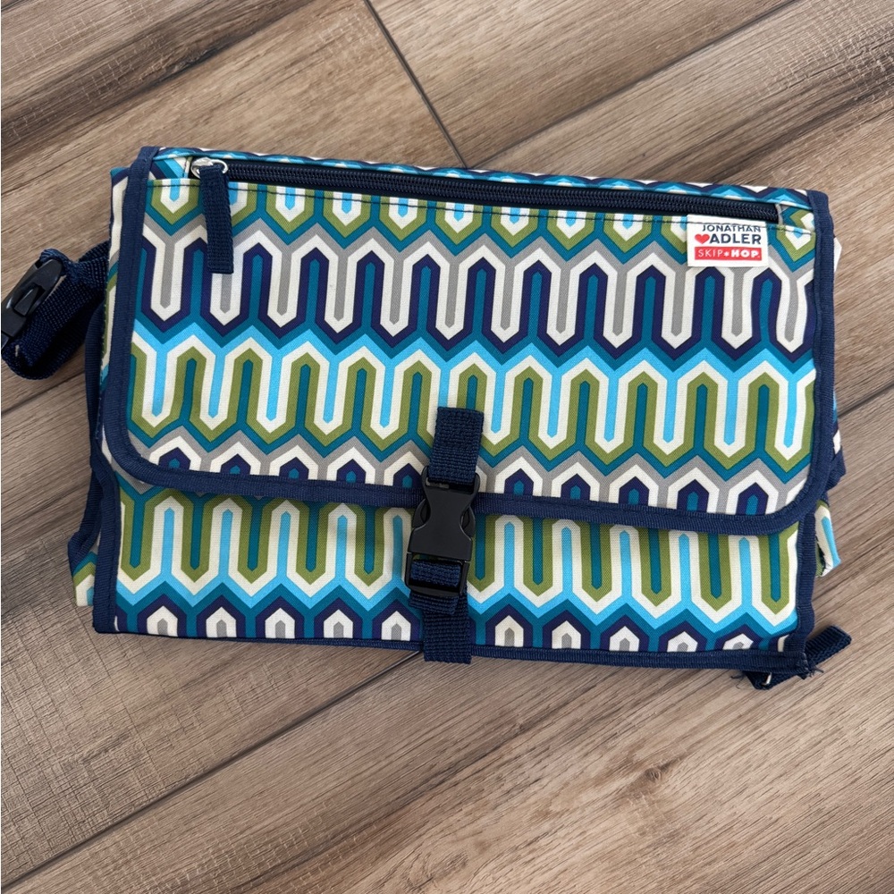 Skip Hop Blue and Green Portable Changing Pad with storage pockets
